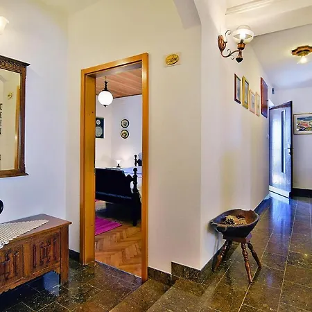 Nyaraló Holiday Home, Selca - Villa Spila, 6 Ppl Selca
